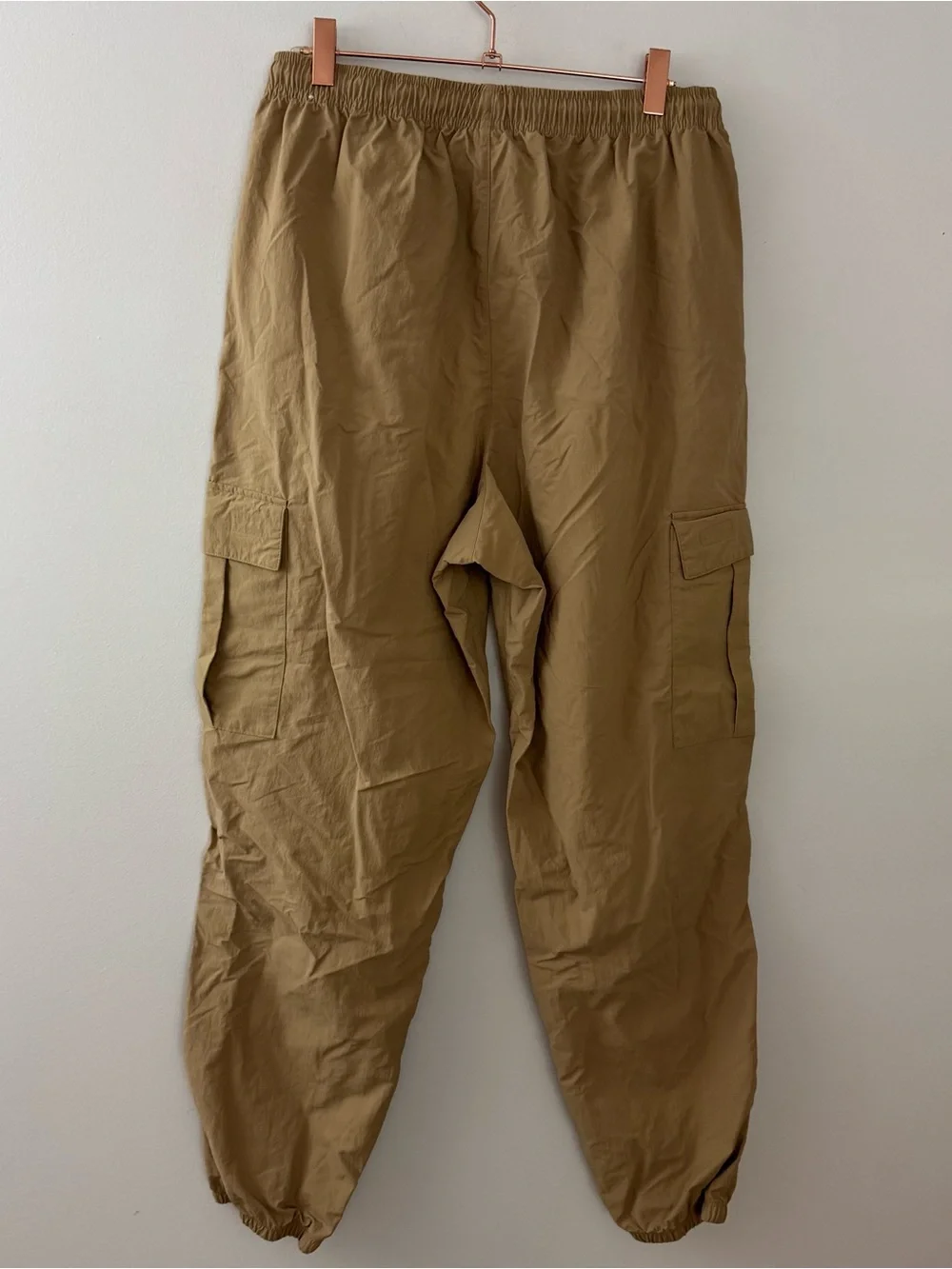 Nike Club Woven Cargo Joggers Women’s Track Pants khaki Size M